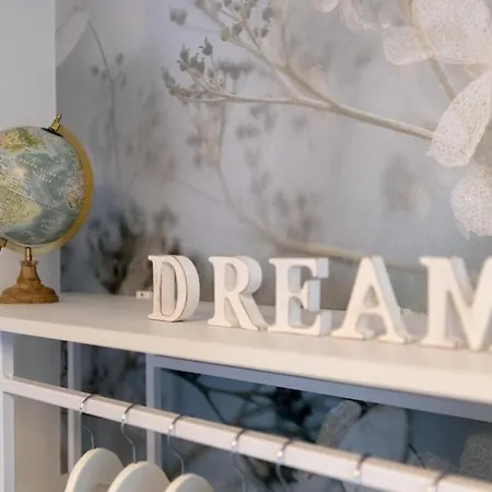 Elegant Castle Nook Апартаменты *