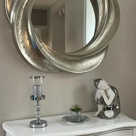 Elegant Castle Nook