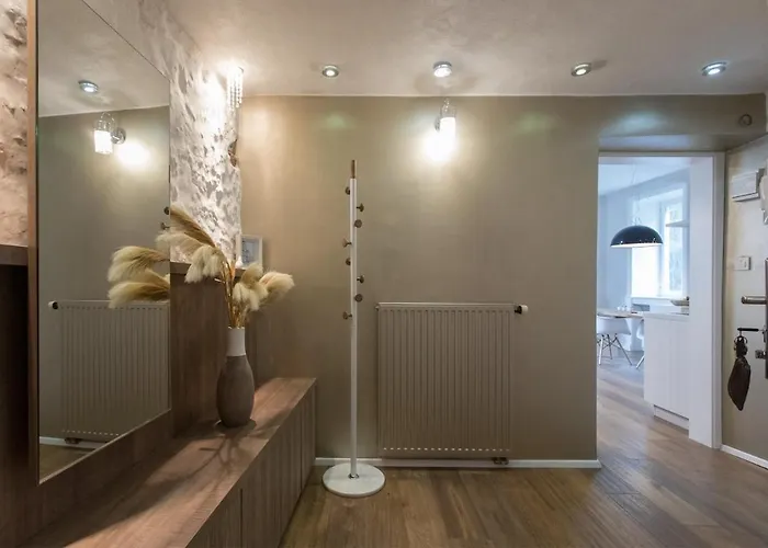 Elegant Castle Nook Апартаменти *